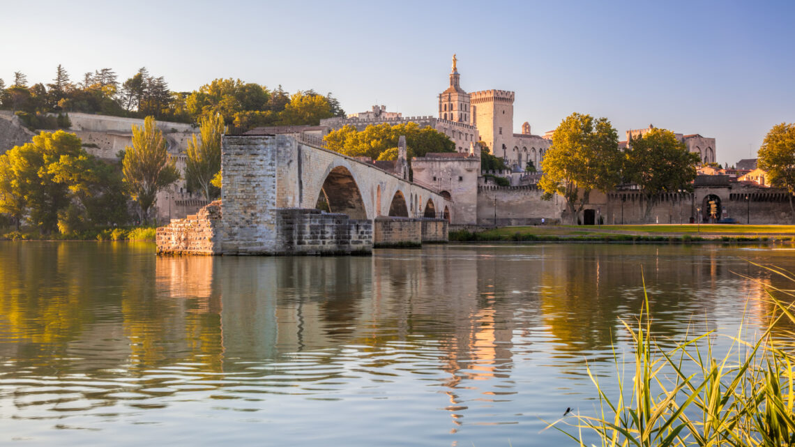 Les cours intérieures à découvrir à Avignon