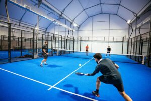 Installer un terrain de tennis